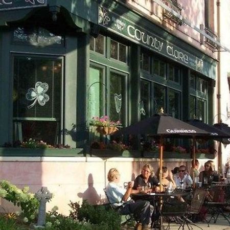 County Clare Inn Milwaukee Esterno foto