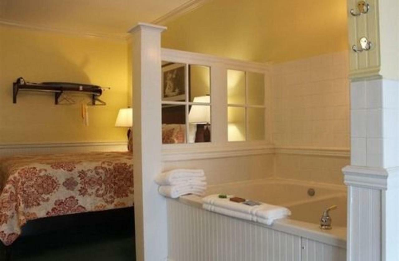 County Clare Inn Milwaukee Esterno foto